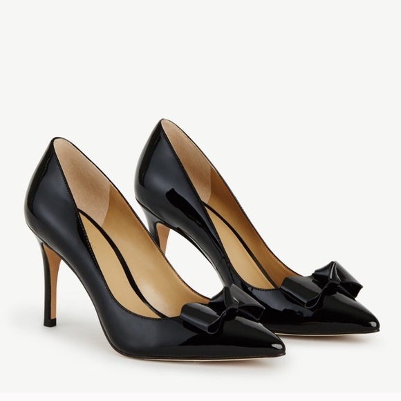 ann taylor black pumps